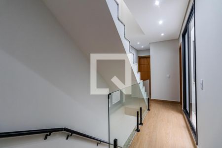 Corredor de casa à venda com 3 quartos, 150m² em Cidade Mãe do Céu, São Paulo