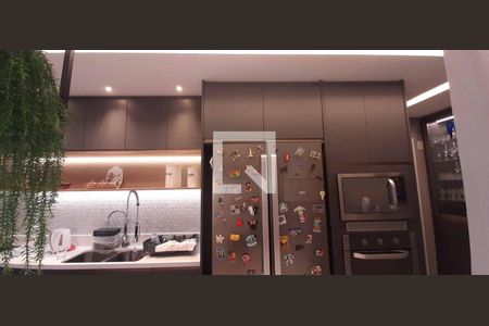 Apartamento à venda com 150m², 3 quartos e 2 vagasCozinha