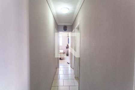 Corredor de apartamento à venda com 3 quartos, 65m² em Ipiranga, Belo Horizonte