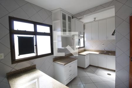 Apartamento para alugar com 296m², 4 quartos e 4 vagasCozinha