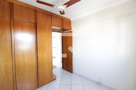 Quarto 2 de apartamento para alugar com 4 quartos, 296m² em Brasil, Uberlândia