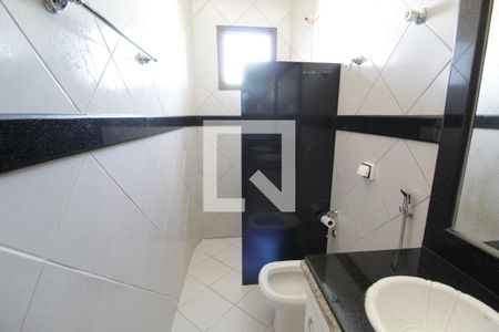 Apartamento para alugar com 296m², 4 quartos e 4 vagasBanheiro da Suíte 4