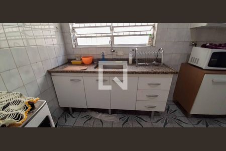 Casa à venda com 159m², 3 quartos e 2 vagasCozinha 