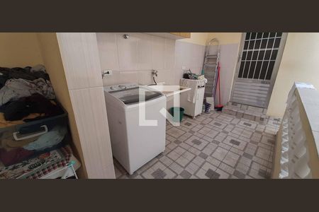 Casa à venda com 159m², 3 quartos e 2 vagasÁrea de Serviço