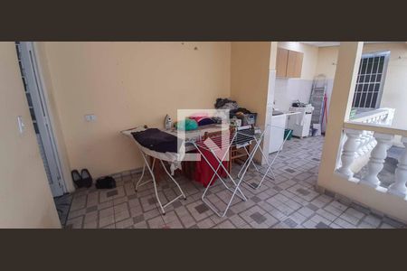 Casa à venda com 159m², 3 quartos e 2 vagasÁrea de Serviço