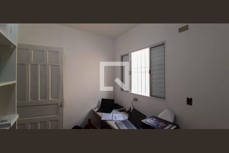 Casa à venda com 159m², 3 quartos e 2 vagasQuarto 