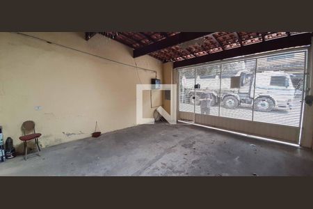 Casa à venda com 159m², 3 quartos e 2 vagasGaragem