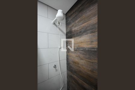 Apartamento para alugar com 28m², 1 quarto e sem vaga Apartamento para alugar com 28m², 1 quarto e sem vagaChuveiro do Banheiro