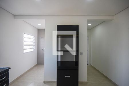 Sala de apartamento para alugar com 1 quarto, 28m² em Jardim Santo Antonio, São Paulo
