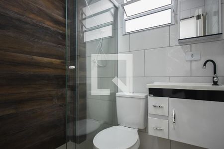 Banheiro de apartamento para alugar com 1 quarto, 28m² em Jardim Santo Antonio, São Paulo