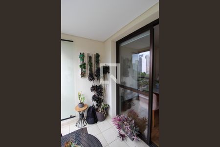 Varanda de apartamento para alugar com 3 quartos, 93m² em Indianópolis, São Paulo
