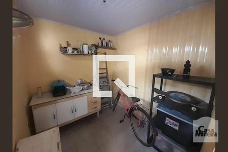 Cozinha  de casa à venda com 3 quartos, 300m² em Santa Terezinha, Belo Horizonte