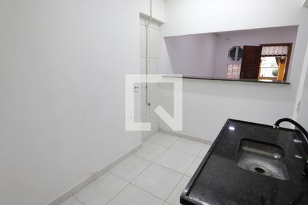 Casa à venda com 301m², 8 quartos e sem vagaCozinha