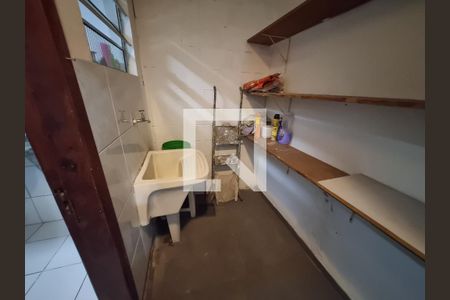 Casa à venda com 301m², 8 quartos e sem vagaÁrea de Serviço do 2º imóvel 