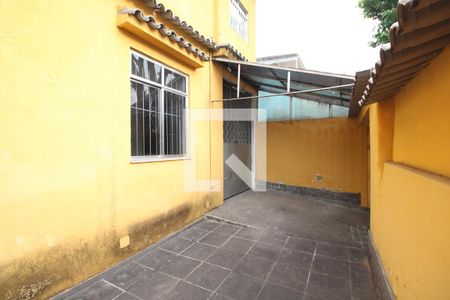 Casa à venda com 301m², 8 quartos e sem vagaQuintal do 2º imóvel 