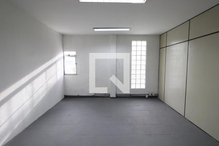 Casa à venda com 301m², 8 quartos e sem vagaQuarto 5