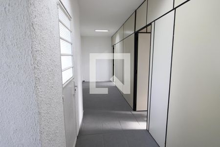 Casa à venda com 301m², 8 quartos e sem vagaHall dos quartos