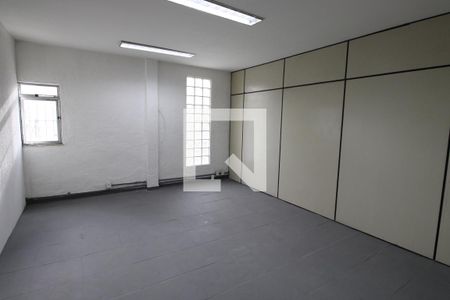 Casa à venda com 301m², 8 quartos e sem vagaQuarto 5