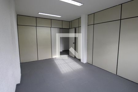 Casa à venda com 301m², 8 quartos e sem vagaQuarto 4