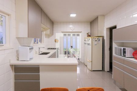 Casa à venda com 4 quartos, 176m² em Butantã, São Paulo