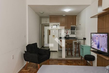 Sala/Quarto de kitnet/studio para alugar com 1 quarto, 28m² em Copacabana, Rio de Janeiro