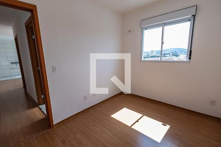 Quarto 2 de apartamento para alugar com 2 quartos, 48m² em Planalto, Belo Horizonte