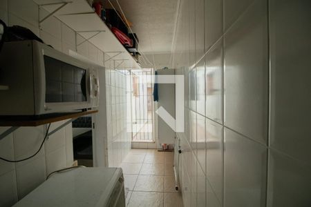 Casa à venda com 200m², 4 quartos e 1 vagaÁrea de Serviço 2