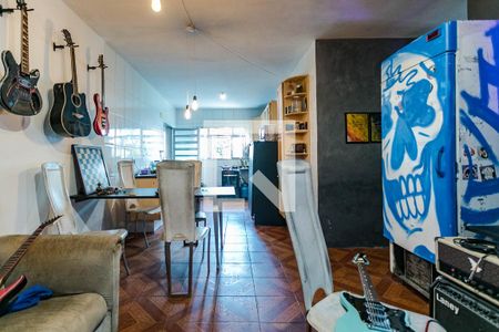 Sala de TV de casa para alugar com 2 quartos, 300m² em Vila Nova Cintra, Mogi das Cruzes
