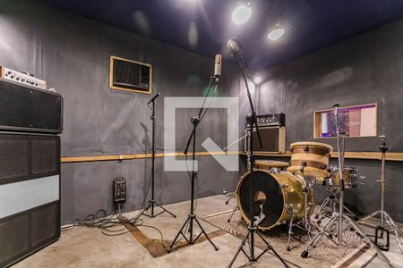 Casa para alugar com 300m², 3 quartos e 5 vagasEscritório