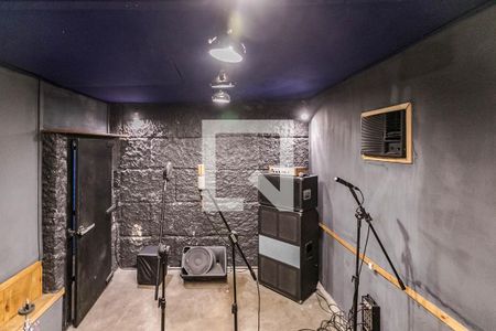 Casa para alugar com 300m², 3 quartos e 5 vagasEscritório