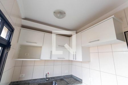 Apartamento para alugar com 53m², 1 quarto e sem vaga Apartamento para alugar com 53m², 1 quarto e sem vagaCozinha - Armários