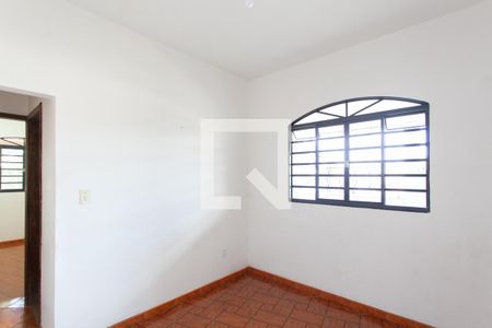 Sala 2 de casa para alugar com 3 quartos, 110m² em Mantiqueira, Belo Horizonte