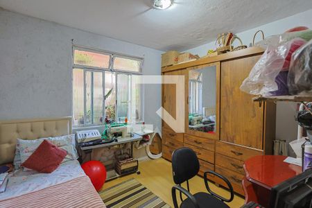 Casa à venda com 300m², 2 quartos e 2 vagas Casa à venda com 300m², 2 quartos e 2 vagasQuarto 2