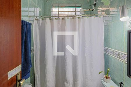 Casa à venda com 300m², 2 quartos e 2 vagas Casa à venda com 300m², 2 quartos e 2 vagasBanheiro