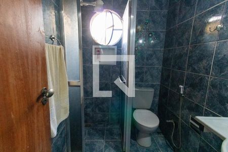 Banheiro de casa para alugar com 1 quarto, 50m² em Cubango, Niterói