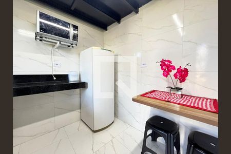 Cozinha de kitnet/studio para alugar com 1 quarto, 50m² em Região dos Lagos (sobradinho), Brasília