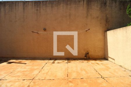 Casa à venda com 550m², 4 quartos e 5 vagas Casa à venda com 550m², 4 quartos e 5 vagasÁrea comum