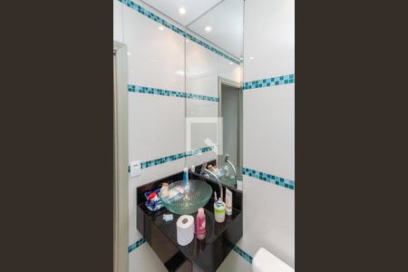 Casa à venda com 130m², 2 quartos e 2 vagasBanheiro da Suíte 1