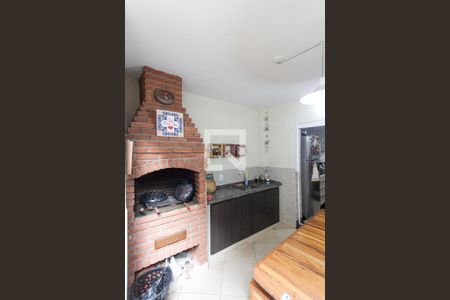 Casa à venda com 130m², 2 quartos e 2 vagasQuintal