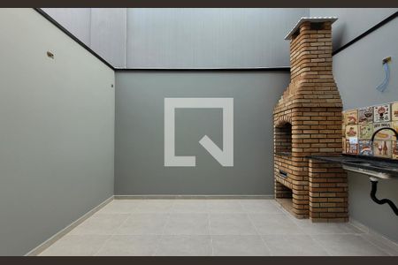 Casa à venda com 200m², 3 quartos e 2 vagas Casa à venda com 200m², 3 quartos e 2 vagasChurrasqueira