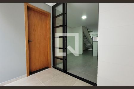 Casa à venda com 200m², 3 quartos e 2 vagas Casa à venda com 200m², 3 quartos e 2 vagasLavanderia