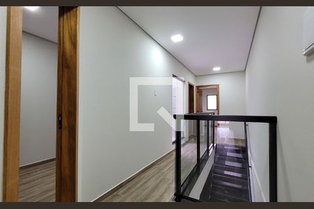 Casa à venda com 200m², 3 quartos e 2 vagas Casa à venda com 200m², 3 quartos e 2 vagasHall superior