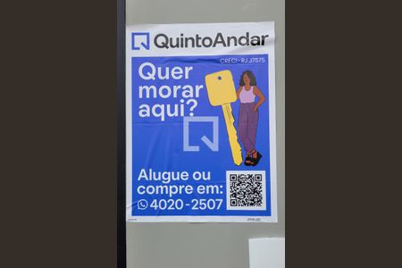 Casa à venda com 200m², 3 quartos e 2 vagas Casa à venda com 200m², 3 quartos e 2 vagasFachada