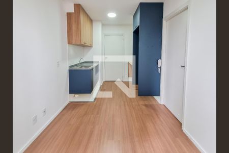 Sala e Cozinha de kitnet/studio para alugar com 1 quarto, 24m² em Butantã, São Paulo
