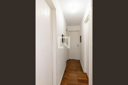 Corredor de apartamento à venda com 3 quartos, 112m² em Itaim Bibi, São Paulo
