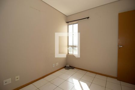 Quarto 1 de apartamento para alugar com 2 quartos, 46m² em Samambaia, Brasília
