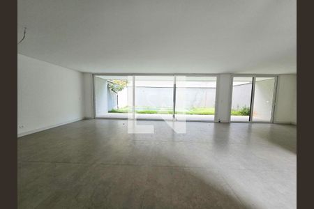 Casa à venda com 4 quartos, 401m² em Campo Belo, São Paulo