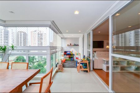 Apartamento à venda com 3 quartos, 157m² em Parque Colonial, São Paulo