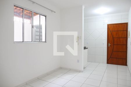 Sala de apartamento para alugar com 2 quartos, 49m² em Utinga, Santo André