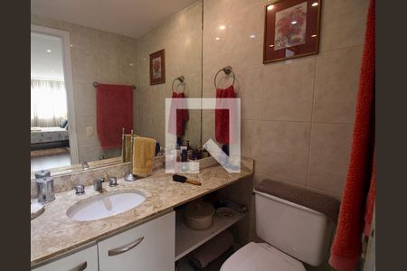 Apartamento à venda com 127m², 2 quartos e 2 vagasBanheiro da Suíte